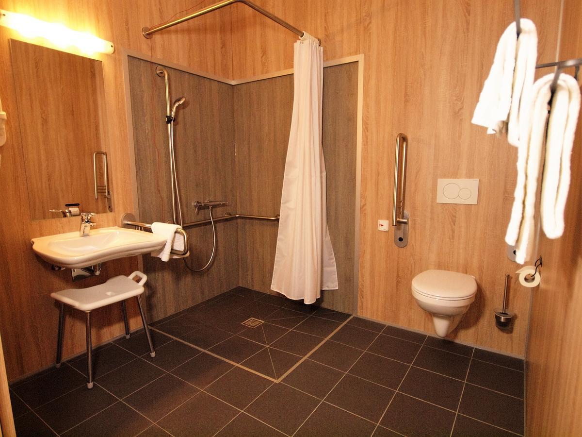 Hotel Traumfabrik Buettelborn Bagian luar foto