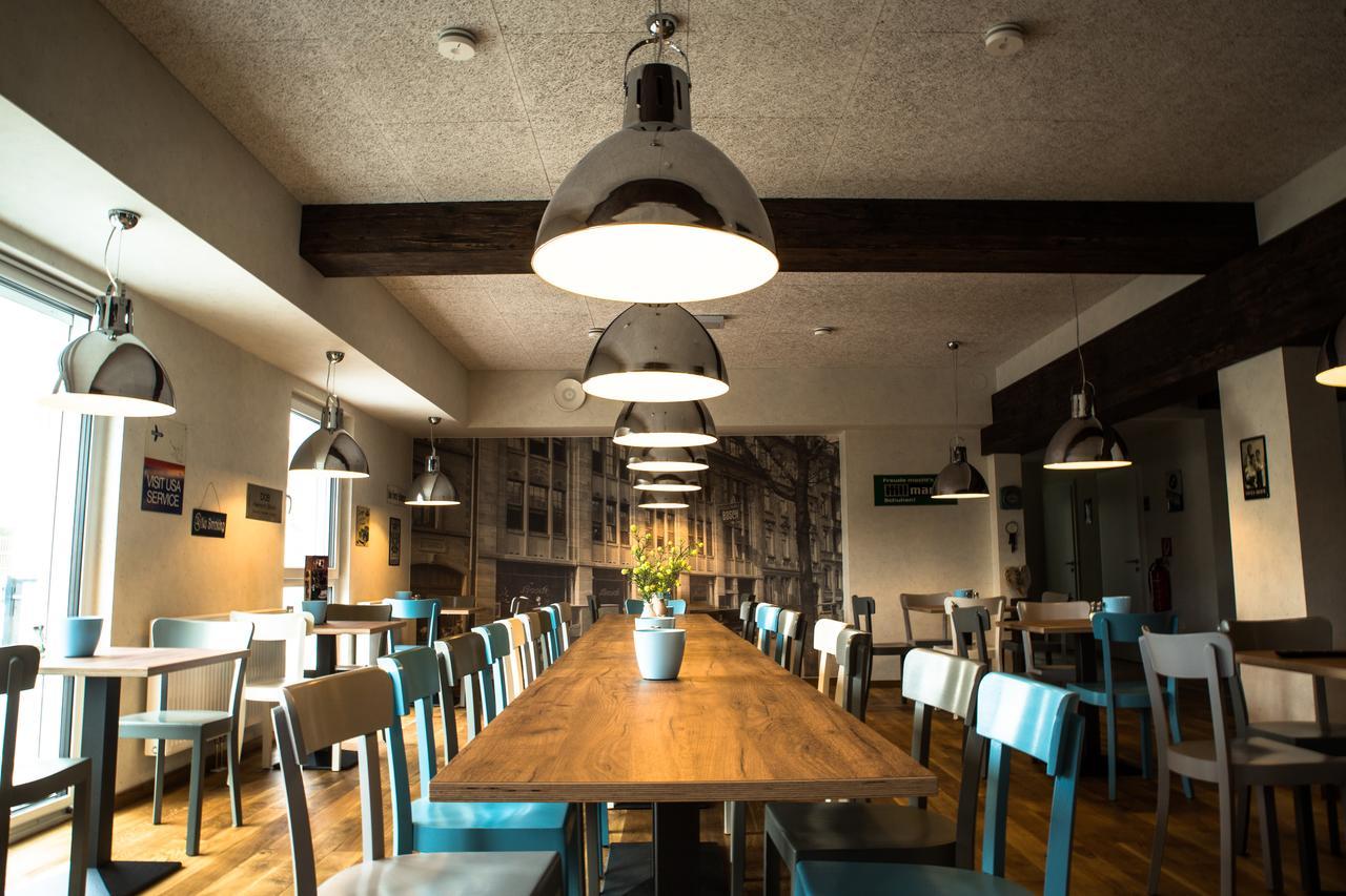 Hotel Traumfabrik Buettelborn Bagian luar foto
