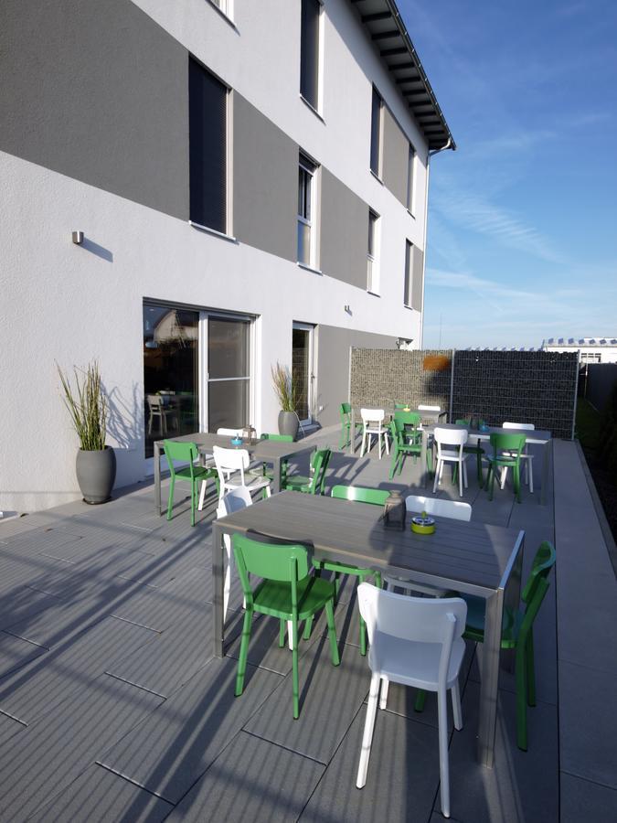 Hotel Traumfabrik Buettelborn Bagian luar foto